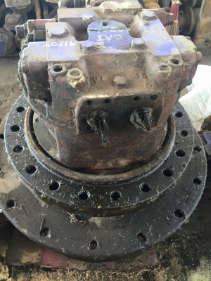 ตัวเดินพร้อมมอเตอร์ cat 330 เก่านอก ราคา 130,000 บาท เก่านอก รับประกันมอเตอร์