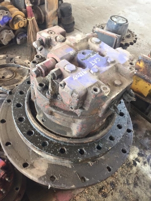 ตัวเดินพร้อมมอเตอร์ cat 330 เก่านอก ราคา 130,000 บาท เก่านอก รับประกันมอเตอร์