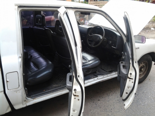 โตโยต้า ไมตี้เอ็กซ์ สภาพดีพร้อมใช้งานแบบครอบครัว