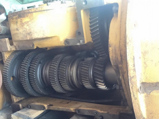 เกียร์ทั้งชุดD5H  ราคา 100,000 บาท