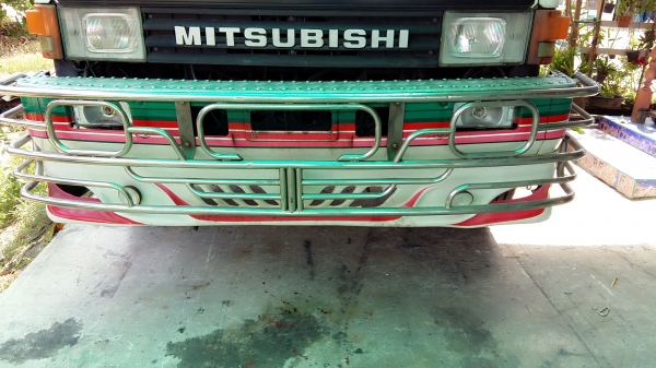 ขายกันชนพร้อมเลสที่ครอบ สภาพสวย ราคาถูก โทร0920037581