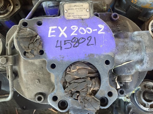 ปั๊มไฮดรอลิก ex200-2 เก่านอก  ราคา 80,000 บาท