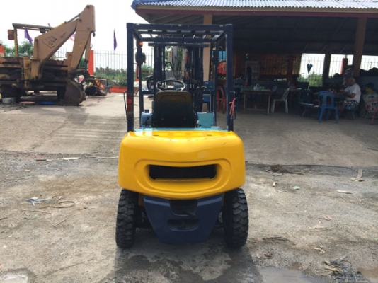 ขายฟอร์คลิฟต์ KOMATSU เครื่องยนต์ไดเรคอินเจ็คชั่น เกียร์ออโต้ สีใหม่ ยางใหม่ สภาพสวยมาก (เบอร์โทร 081-942-5002)