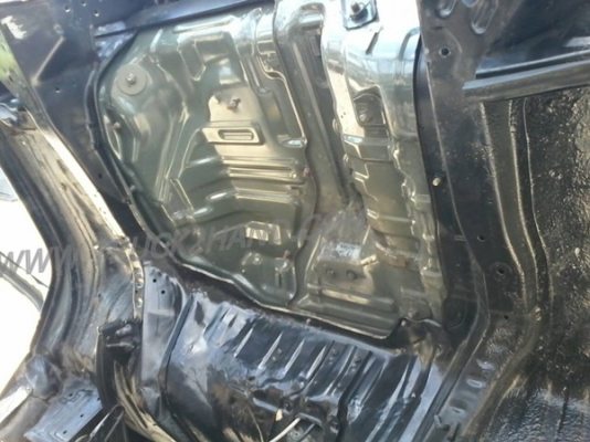 รถบรรทุก 6 ล้อ TOYOTA กระบะบรรทุก รุ่น BU141R TKMQS(W) 115 แรงม้า ปีจดทะเบียน 2558