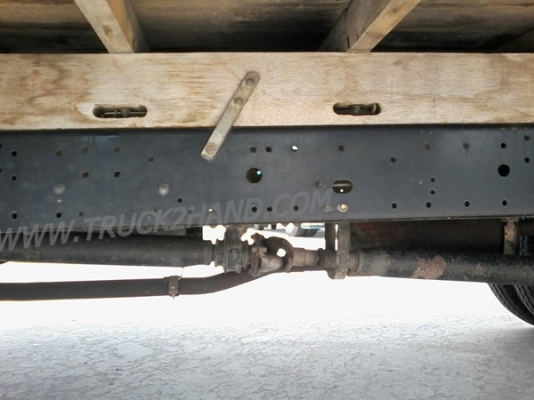 รถบรรทุก 6 ล้อ TOYOTA กระบะบรรทุก รุ่น BU141R TKMQS(W) 115 แรงม้า ปีจดทะเบียน 2558