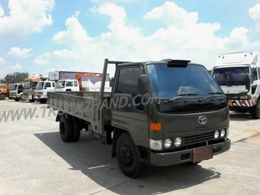 รถบรรทุก 6 ล้อ TOYOTA กระบะบรรทุก รุ่น BU141R TKMQS(W) 115 แรงม้า ปีจดทะเบียน 2558