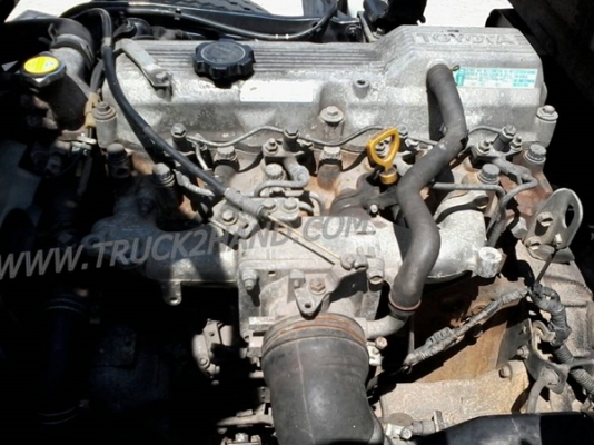 รถบรรทุก 6 ล้อ TOYOTA กระบะบรรทุก รุ่น BU141R TKMQS(W) 115 แรงม้า ปีจดทะเบียน 2558