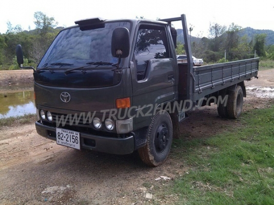 รถบรรทุก 6 ล้อ TOYOTA กระบะบรรทุก รุ่น BU141R TKMQS(W) 115 แรงม้า ปีจดทะเบียน 2558