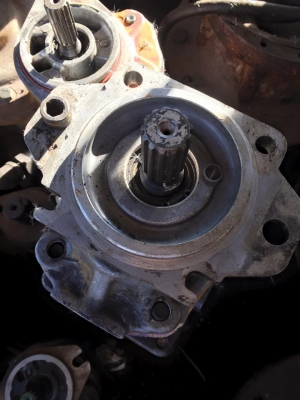 ปั๊มไฮดรอลิก pc120-2 เก่าใน  ราคา 40,000 บาท  รับประกัน