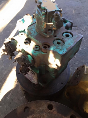 ปั๊มไฮดรอลิก sk60-5 เก่านอก  ราคา 70,000 บาท  รับประกัน