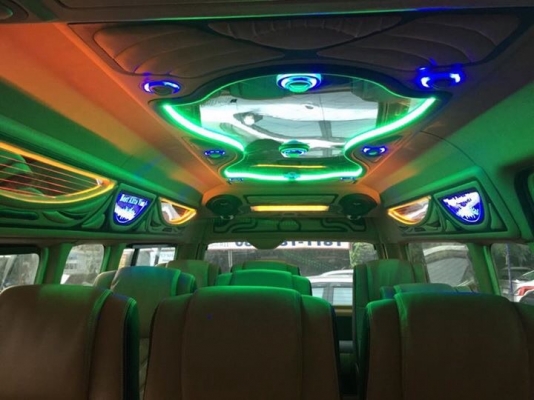 TOYOTA COMMUTER 2.5ดีเซลปี 13เกียMT TOYOTA COMMUTER 2.5ดีเซลปี 13เกียMT