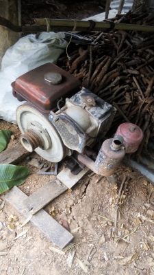 ต้องการขายเครื่่องคูโบต้า 9.5 แรงม้า