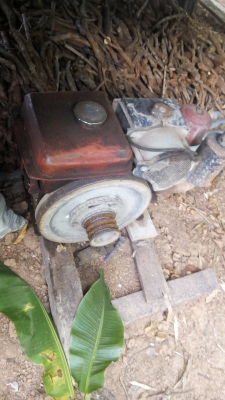 ต้องการขายเครื่่องคูโบต้า 9.5 แรงม้า