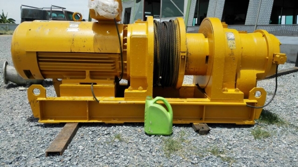 วินซ์ 40 ตัน เก่าญี่ปุ่น m 50 hp ทำงาน ช้า-เร็ว