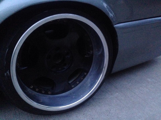 รถบ้านe34ชุดแต่ง vipเครื่อง3jโบ ถุงลม8พอดช์ยกทีละล้อ เครื่องเสียงชุดใหญ่ รถดูแลรักษาอย่างดีครับ