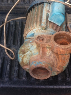 ปั๊มน้ำ  CLINTON  ขนาด 2 นิ้ว 2 แรงม้า ได้ปริมาณน้ำสูงสุดที่ 340 ลิตรต่อนาที