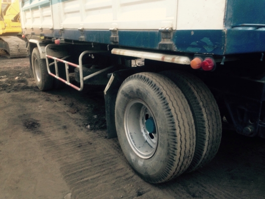 ขายรถ12ล้อดั๊มเครื่อง260แรงลูก2คาน รถห้างสภาพสวย