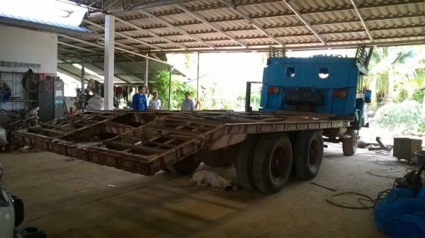 ขายเทนเลอร์ 10 ล้อ หัวยาว 2 เพลา ช่วงล่างใหญ่จัมโบ้ เครื่อง EH700 168 แรงม้า คัสซีสวยตลอดเส้น สโลว์เกียร์กลาง ทะเบียนครบพร้อมโอน ราคาต่อรองได้ครับ