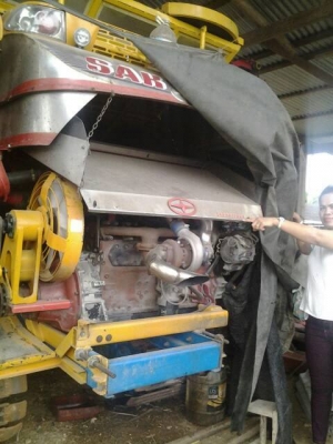 ขายรถเกี่ยวข้าวศักดิ์พัฒนาติดเทอร์โบ ตัวเดิน 10 พิเศษจากโรงงาน รุ่น SS-50 ราคา 850000 ต่อรองได้ โทร 0881350336