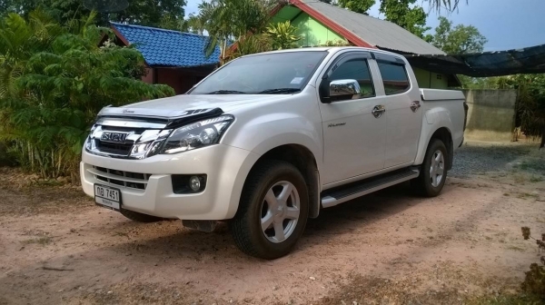 ขาย ISUZU DMAX 4 ประตู เครื่อง 2500 Hi-Lander ปี 57 ตัวทอป เกียร์ออโต้ วิ่งแค่ 40,000 กม. ราคาคุยกันได้ครับ