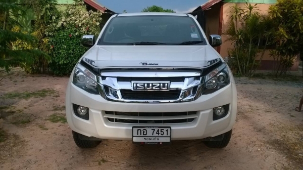 ขาย ISUZU DMAX 4 ประตู เครื่อง 2500 Hi-Lander ปี 57 ตัวทอป เกียร์ออโต้ วิ่งแค่ 40,000 กม. ราคาคุยกันได้ครับ ขาย ISUZU DMAX 4 ประตู เครื่อง 2500 Hi-Lander ปี 57 ตัวทอป เกียร์ออโต้ วิ่งแค่ 40,000 กม. ราคาคุยกันได้ครับ