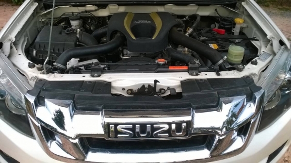 ขาย ISUZU DMAX 4 ประตู เครื่อง 2500 Hi-Lander ปี 57 ตัวทอป เกียร์ออโต้ วิ่งแค่ 40,000 กม. ราคาคุยกันได้ครับ ขาย ISUZU DMAX 4 ประตู เครื่อง 2500 Hi-Lander ปี 57 ตัวทอป เกียร์ออโต้ วิ่งแค่ 40,000 กม. ราคาคุยกันได้ครับ
