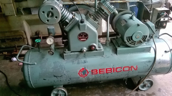ขายถูกๆครับ ปั้มลม HITACHI BEBICON  5 แรง ถัง 145 ลิตร นำเข้าจากญี่ปุ่น