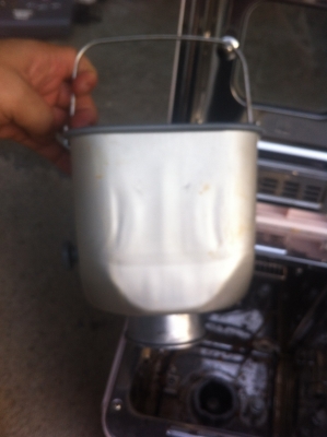 เครื่องทำขนมปั่งอัตโมมัติ HITACHI วัสดุเป็นสแตนเลส ตั้งแต่ผสมแป้ง ยีสต์ แล้วแต่สูตรขอแต่ละคนอีกที่