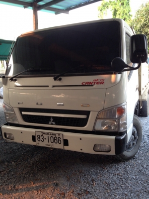 ขาย Mitsubishi fuso 150 สีขาว