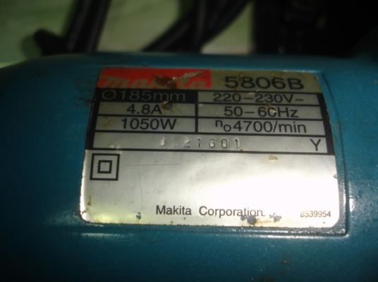 ขายผลการค้นหา      เครื่องเลื่อยวงเดือน MAKITA 5806B ขนาด 185mm (7-1/4")     www.thaicarpenter.com &rsaquo; ... &rsaquo; งานไส &amp; ตัด &rsaquo; เลื่อย  คลิกเพื่อดูภาพขยาย]. รหัส : 54104. ราคาปกติ : 3,480.00. รายละเอียดย่อ : เครื่องเลื่อยวงเดือน MAK