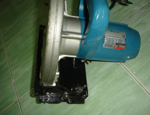 ขายผลการค้นหา      เครื่องเลื่อยวงเดือน MAKITA 5806B ขนาด 185mm (7-1/4")     www.thaicarpenter.com &rsaquo; ... &rsaquo; งานไส &amp; ตัด &rsaquo; เลื่อย  คลิกเพื่อดูภาพขยาย]. รหัส : 54104. ราคาปกติ : 3,480.00. รายละเอียดย่อ : เครื่องเลื่อยวงเดือน MAK