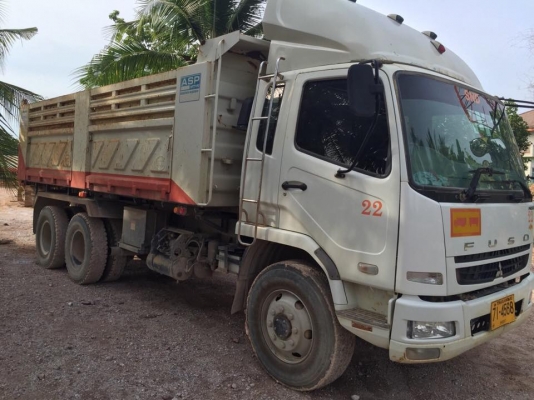 มี 2 ชุด 18 ล้อแม่-ลูกดั้ม 270 แรง ปี 2556 รถสวยยางสวยเต็ม ไมล์1.2 แสนกว่า ดุ้มสามมิตร