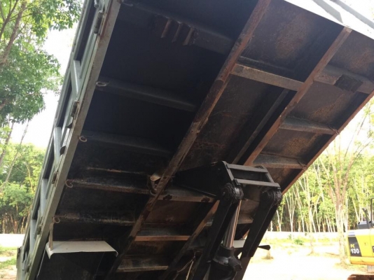 (จบแล้วครับ...ขอบคุณเฮียเดชา ระยอง)10 ล้อดั้ม 360 แรง ISUZU FXZ7778T-002864 รถปี 2555 มือเดียวป้ายแดง ซื้อสดจากห้าง ไมล์น้อย 86000 นิดๆ