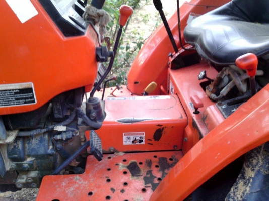 ขายคูโบ้ต้า34แรงอุปกร5อย่างทำงาน1700ช.มคับสวยๆพร้อมใช้ราคาเบาๆคับ