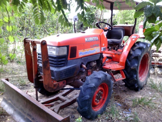 ขายคูโบ้ต้า34แรงอุปกร5อย่างทำงาน1700ช.มคับสวยๆพร้อมใช้ราคาเบาๆคับ