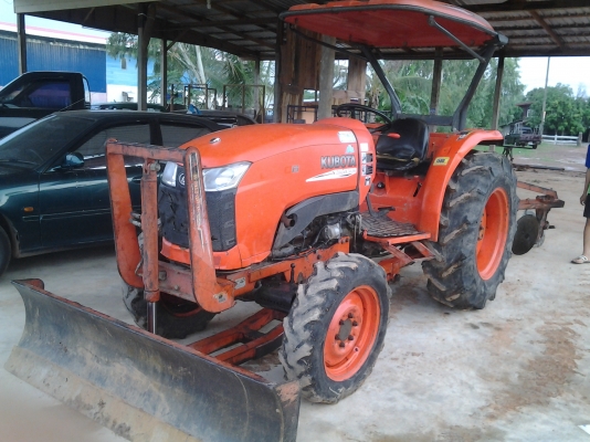 KUBOTA L4708 หาง4 ตราช้าง ใบดัน 1700ชั่วโมง  รถได้เดิมบางนางบวช