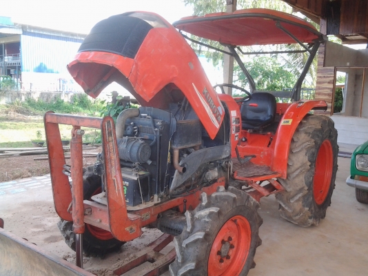 KUBOTA L4708 หาง4 ตราช้าง ใบดัน 1700ชั่วโมง  รถได้เดิมบางนางบวช