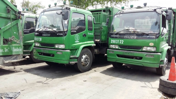 ขายรถบรรทุก 6 ล้อหัวคัสซี ISUZU FTR 200 แรงม้าปี 2550 แม็กโหลด รุ่นระฆังทอง 50 ปี คัสซียาว 5.20 เมตร ช่วงล้อหน้าหลัง 4.30 เมตร ราคา 650000