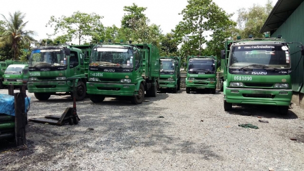 ขายรถบรรทุก 6 ล้อหัวคัสซี ISUZU FTR 200 แรงม้าปี 2550 แม็กโหลด รุ่นระฆังทอง 50 ปี คัสซียาว 5.20 เมตร ช่วงล้อหน้าหลัง 4.30 เมตร ราคา 650000