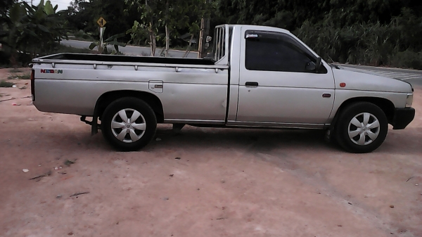 ขายnissan big mพร้อมใช้งาน