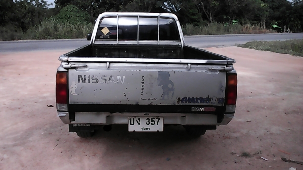 ขายnissan big mพร้อมใช้งาน
