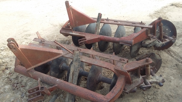 ขายผาน5 สภาพพร้อมใช้งาน สวยๆ เดิม สมบูรณ์ มี2พวง ราคาพวงละ8000บาท ขายผาน5 สภาพพร้อมใช้งาน สวยๆ เดิม สมบูรณ์ มี2พวง ราคาพวงละ8000บาท