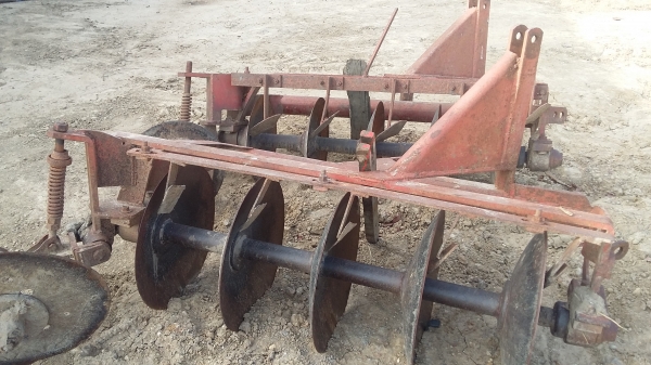 ขายผาน5 สภาพพร้อมใช้งาน สวยๆ เดิม สมบูรณ์ มี2พวง ราคาพวงละ8000บาท ขายผาน5 สภาพพร้อมใช้งาน สวยๆ เดิม สมบูรณ์ มี2พวง ราคาพวงละ8000บาท