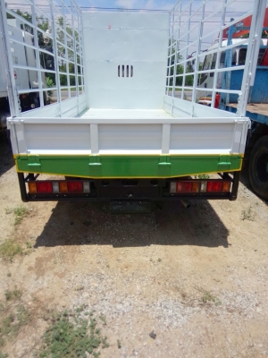 Isuzu NQR175 แรงม้า ยาว5.50ม. คอกสูง 0891446662 ธนากร Isuzu NQR175 แรงม้า ยาว5.50ม. คอกสูง 0891446662 ธนากร