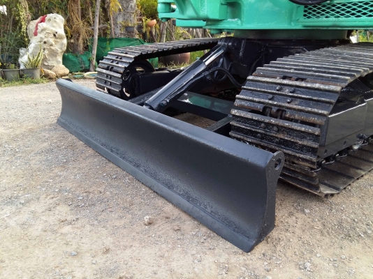 ขายรถแม็คโคร YANMAR B50 เก่านอก ยังไม่เคยใช้งานในเมืองไทย ติดต่อ 086-775-7900 086-324-1992