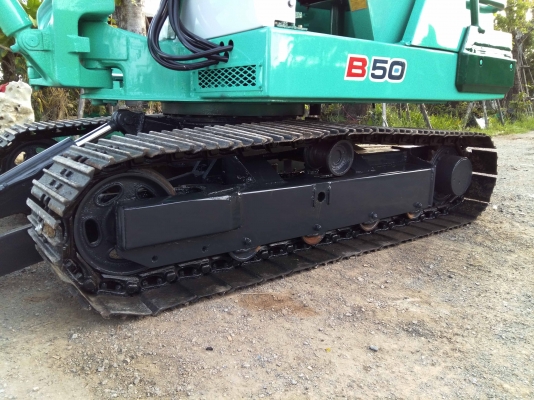 ขายรถแม็คโคร YANMAR B50 เก่านอก ยังไม่เคยใช้งานในเมืองไทย ติดต่อ 086-775-7900 086-324-1992