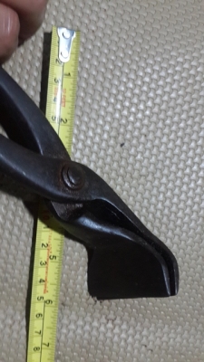 คีมจับสารพัดประโยชน์ จากญี่ปุ่นครับ หนาๆเหล็กดี คีมจับสารพัดประโยชน์ จากญี่ปุ่นครับ หนาๆเหล็กดี