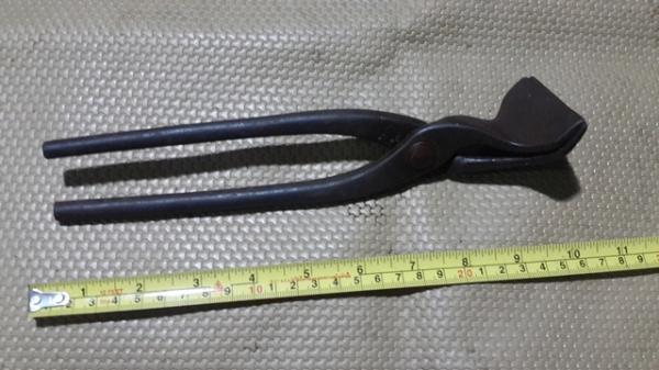 คีมจับสารพัดประโยชน์ จากญี่ปุ่นครับ หนาๆเหล็กดี คีมจับสารพัดประโยชน์ จากญี่ปุ่นครับ หนาๆเหล็กดี