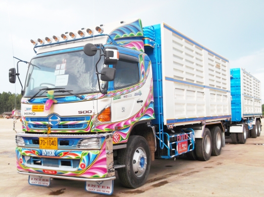 อู่อินเตอร์ สระแก้ว รับต่อกระบะและทำสี รถ 10 ล้อ 6 ล้อ สนใจติดต่อได้ที่ 081-9832626(เฮียโชค)