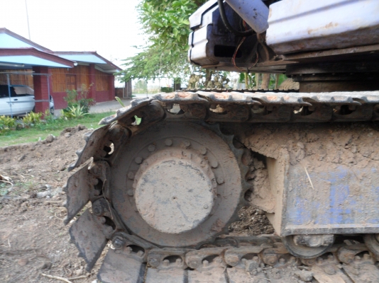 ขายรถแบคโฮ ยี่ห้อ KOMATSU รุ่น PC75UU